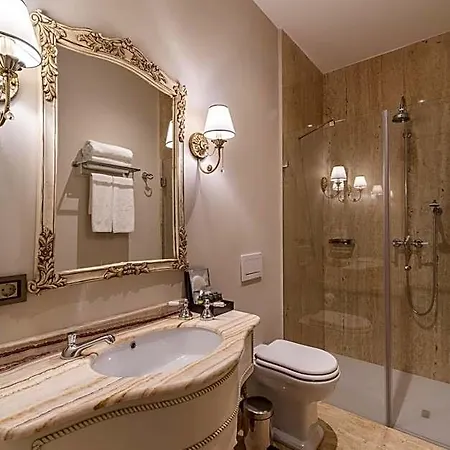Cunda Callisto Despot Evi 12 Yas Ve Uezeri Hotel 2*