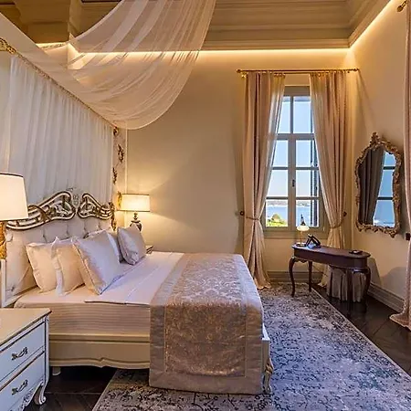 Cunda Callisto Despot Evi 12 Yas Ve Uezeri Hotel Cunda
