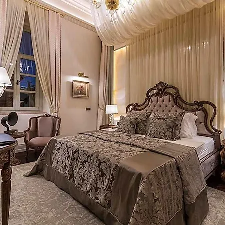 Cunda Callisto Despot Evi 12 Yas Ve Uezeri Hotel 2*