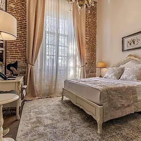 Cunda Callisto Despot Evi 12 Yas Ve Uezeri Hotel Cunda