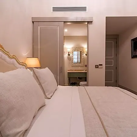 Cunda Callisto Despot Evi 12 Yas Ve Uezeri Hotel 2*