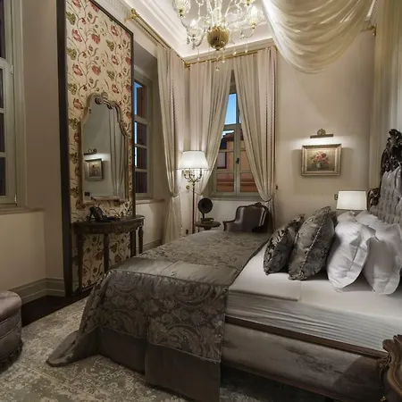 Hotel Cunda Callisto Despot Evi 12 Yas Ve Uezeri 2*