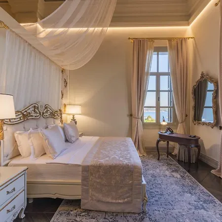Cunda Callisto Despot Evi 12 Yas Ve Uezeri Hotel