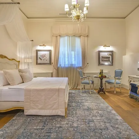 Hotel Cunda Callisto Despot Evi 12 Yas Ve Uezeri Cunda