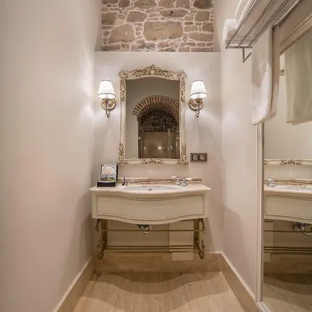 Hotel Callisto Despot Evi 12 Yas Ve Uezeri Cunda